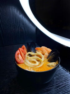 Tom YAm